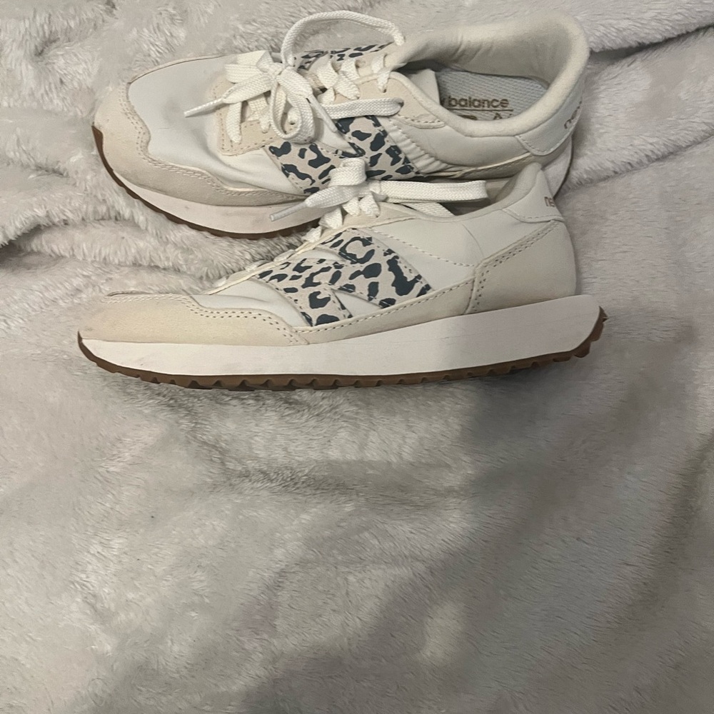 Women’s New Balance 237s Leopard 6.5